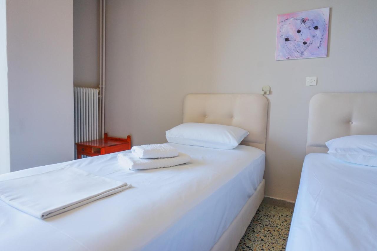 Hotel Korfos - Ξενοδοχείο Κόρφος Renovated Kültér fotó