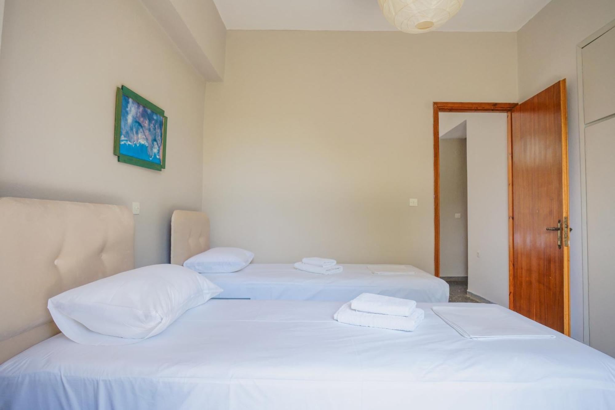 Hotel Korfos - Ξενοδοχείο Κόρφος Renovated Kültér fotó