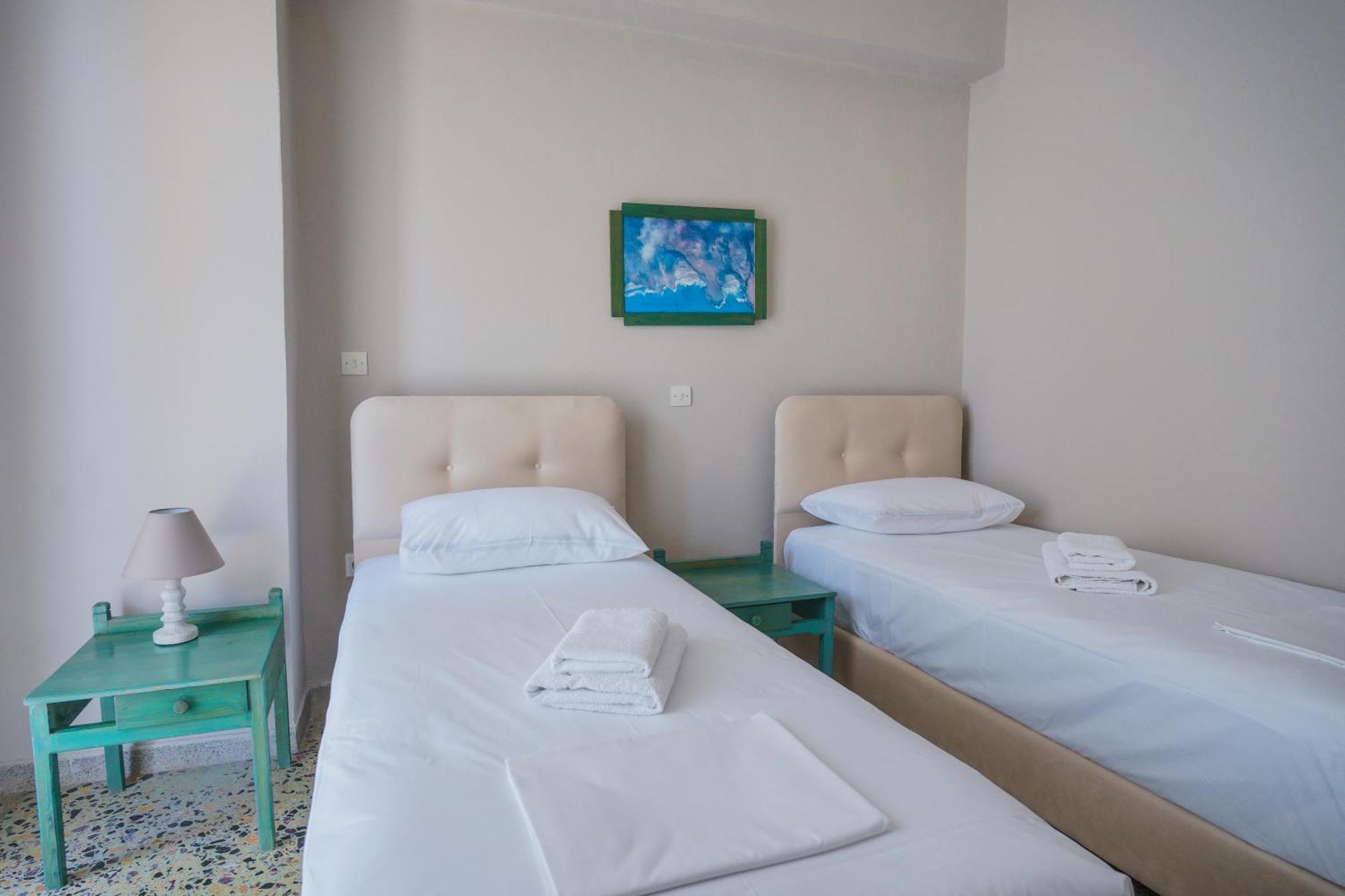 Hotel Korfos - Ξενοδοχείο Κόρφος Renovated Kültér fotó