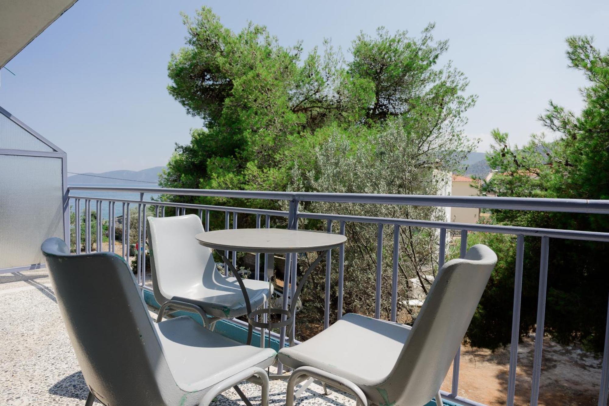 Hotel Korfos - Ξενοδοχείο Κόρφος Renovated Kültér fotó