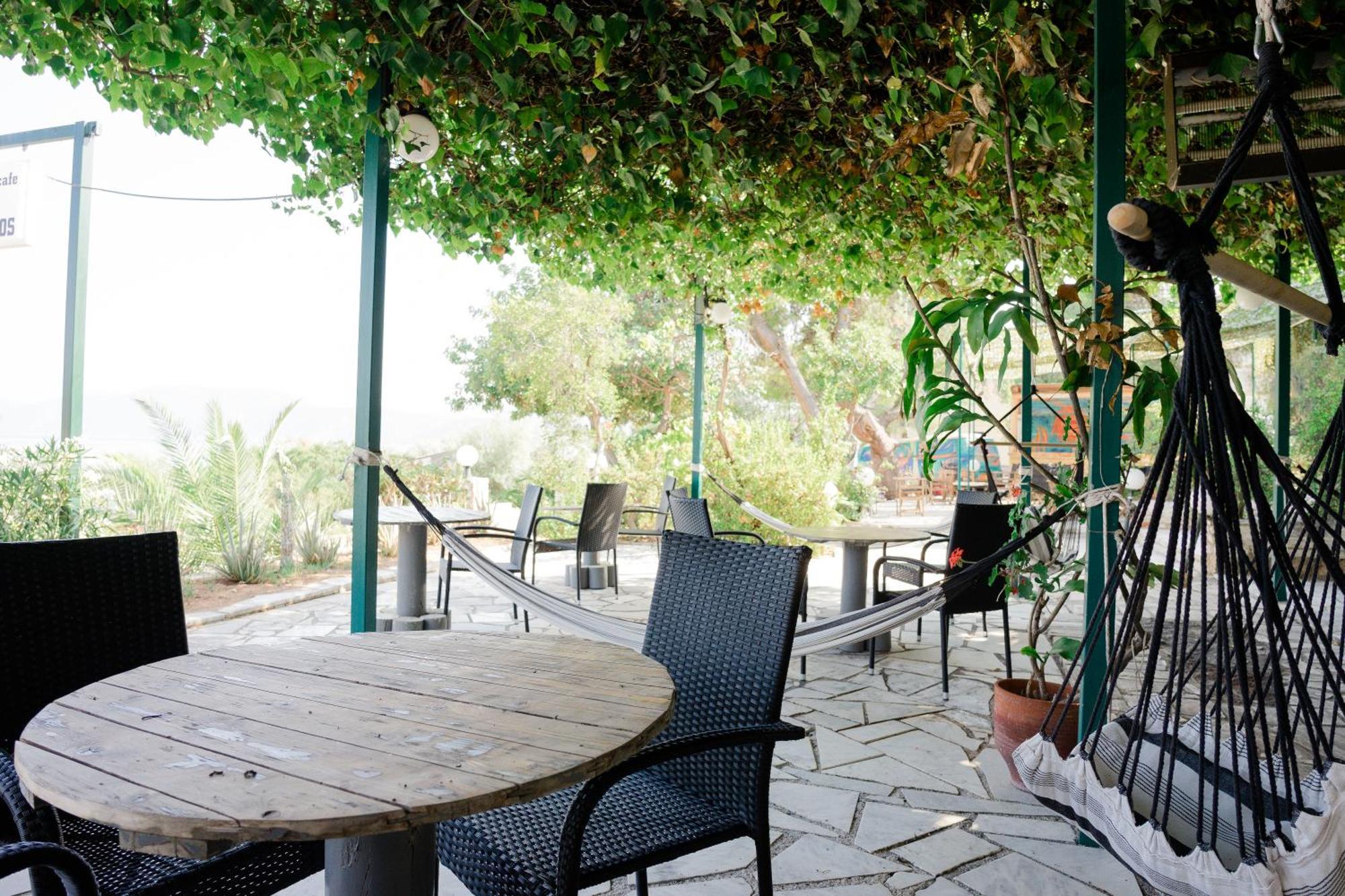 Hotel Korfos - Ξενοδοχείο Κόρφος Renovated Kültér fotó