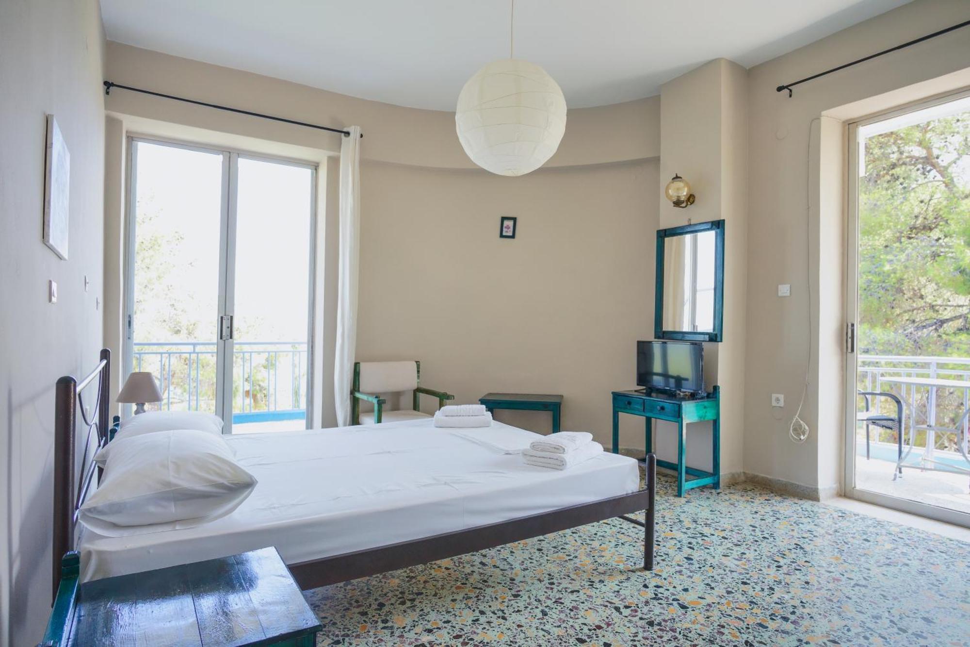 Hotel Korfos - Ξενοδοχείο Κόρφος Renovated Kültér fotó